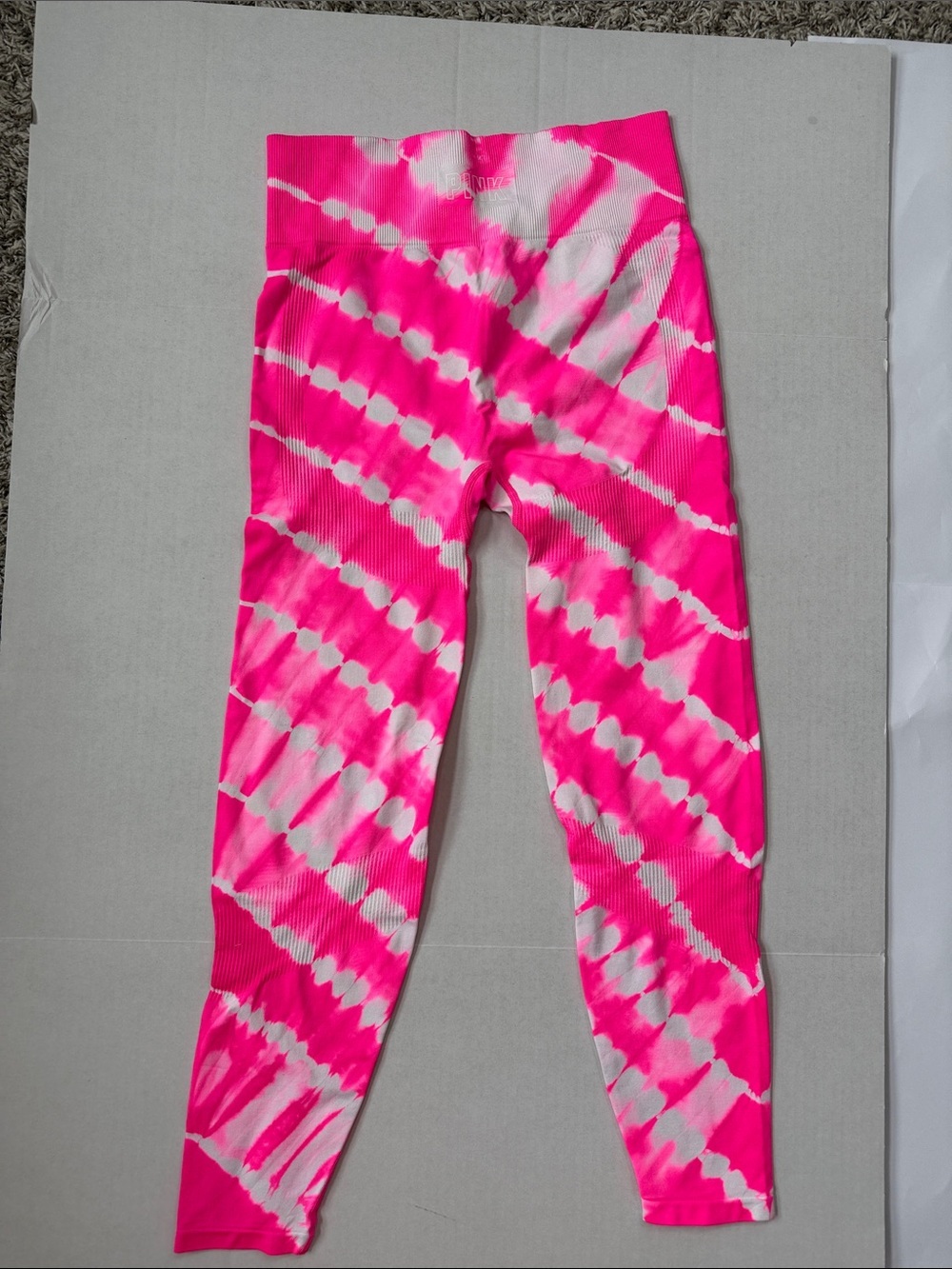 PINK Victorias Secret Seamless Leggings Tie Dye Pink and White size W Large - Picture 10 of 15